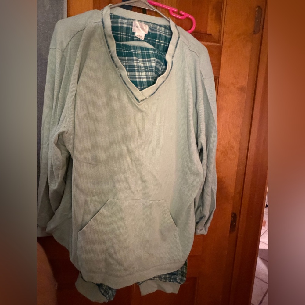 Cozy Green Women's Pajama Set